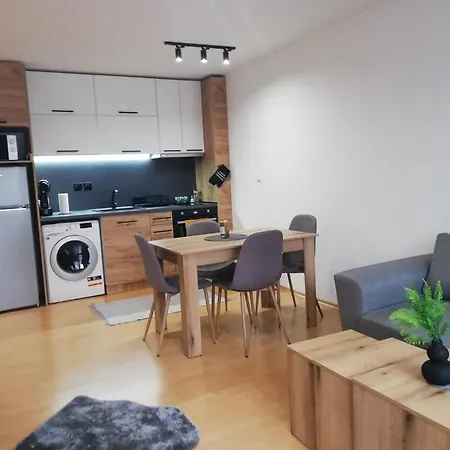 тити Apartmán *